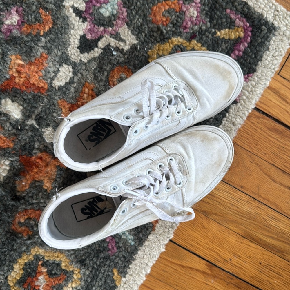 9 women vans